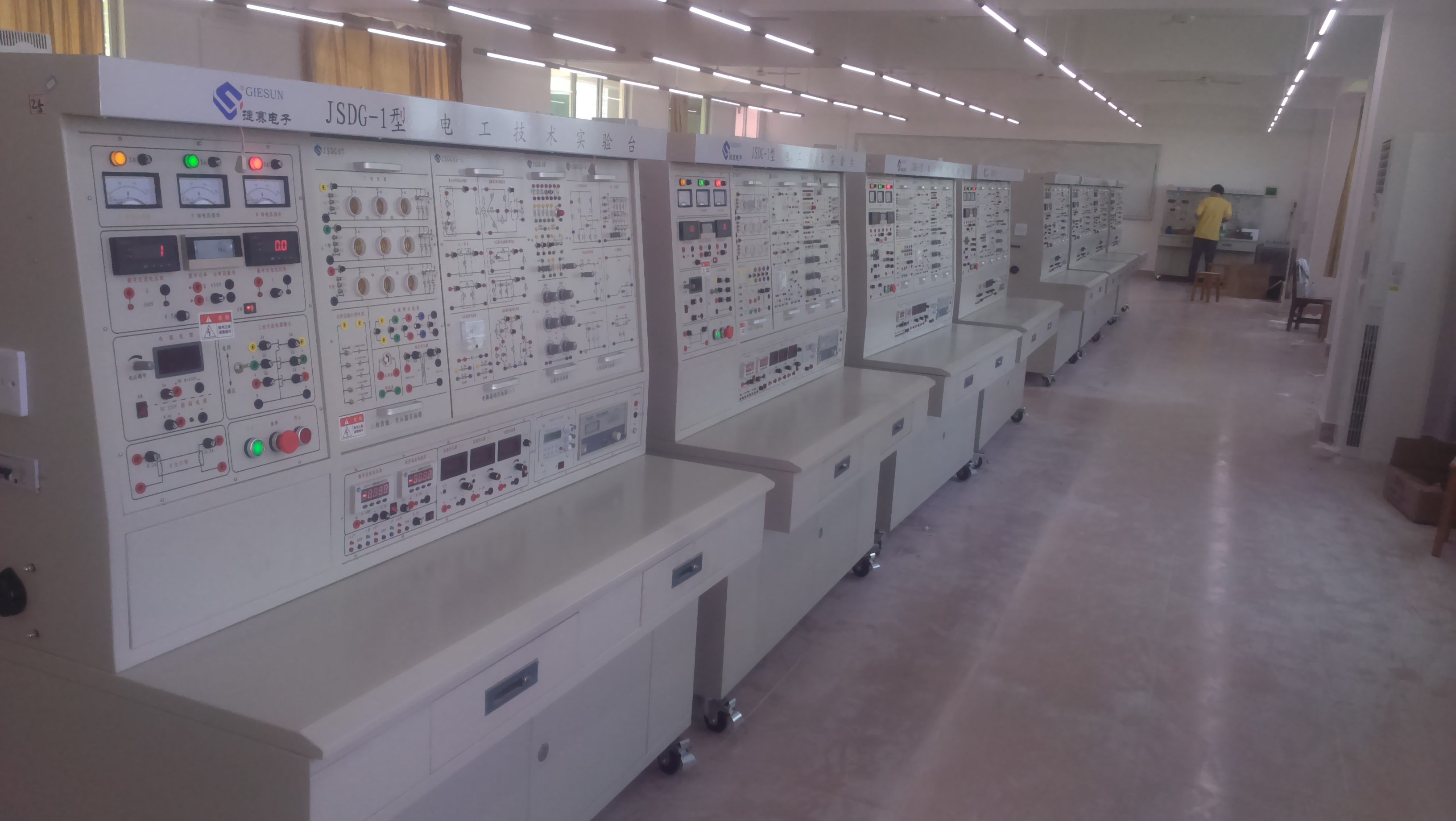 廊坊職業技術學院